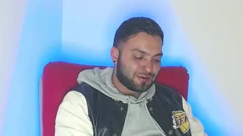 Stiven - online show from February 11, 12:15 am