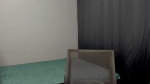 Lisa and Robert  i am online all days 900 am GMT3   online show from December 24, 11:17 am