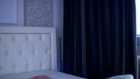 Roberta online show from March 28, 1:11 pm