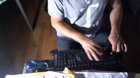 Snapshot of robertbrazil762778 chatting on October 14, 9:32 am robertbrazil762778 online show from October 14, 9:32 am
