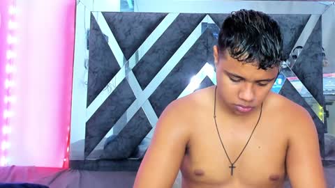 Robert Miller And Mael Thompson  online show from December 3, 9:44 am