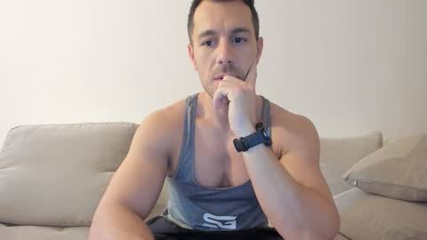 roberto4ever online show from December 5, 6:33 am