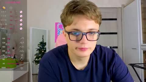 robertokingsize online show from January 9, 4:10 pm