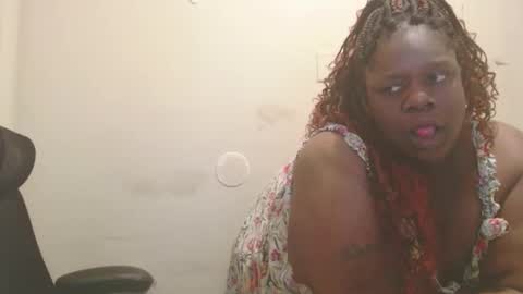 robertswhitney52 online show from September 24, 1:14 pm