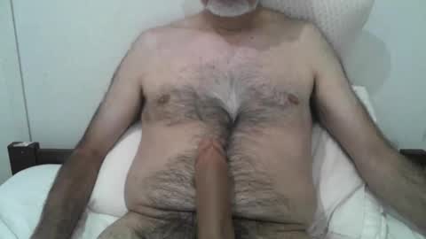 Snapshot of robhin40 chatting on May 6, 3:46 am Robhin maduro online show from May 6, 3:46 am