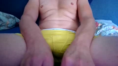 Snapshot of robin_hoody_1990 chatting on June 7, 10:08 am robin_hoody_1990 online show from June 7, 10:08 am