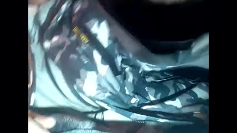 Snapshot of robincom23 chatting on February 22, 5:44 am R online show from February 22, 5:44 am