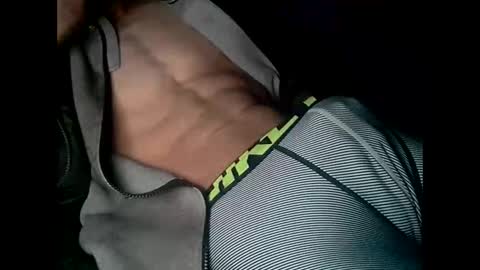 Snapshot of robincom23 chatting on February 28, 11:34 pm R online show from February 28, 11:34 pm