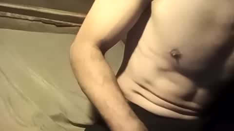 Snapshot of robincom23 chatting on October 12, 8:46 am R online show from October 12, 8:46 am