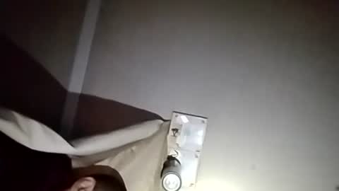 Snapshot of robincom23 chatting on May 29, 12:25 pm R online show from May 29, 12:25 pm