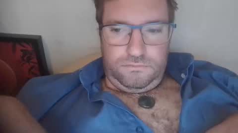 robinouhot online show from November 9, 8:56 am