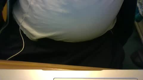 Snapshot of robjh1273 chatting on May 16, 3:44 pm Roger online show from May 16, 3:44 pm