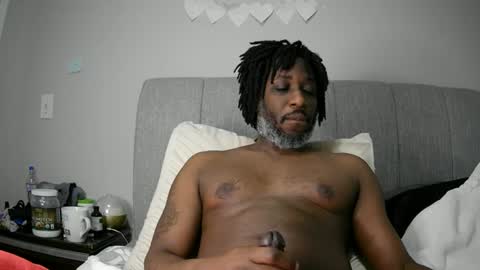 Snapshot of robo_cox chatting on December 10, 5:55 pm BBC America online show from December 10, 5:55 pm