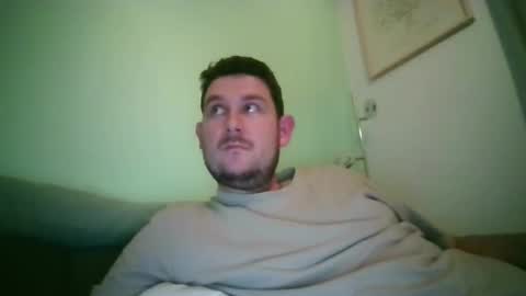 Snapshot of robtheman94 chatting on November 3, 9:16 pm Robin online show from November 3, 9:16 pm