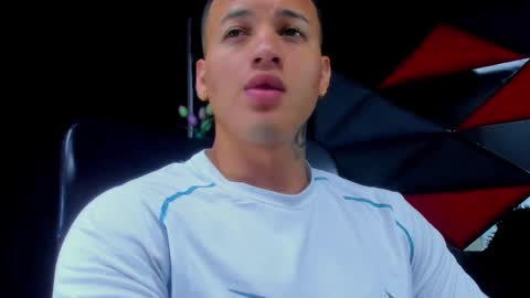 rocco_santos online show from January 31, 7:11 pm