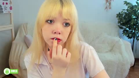 rochelle_dolly online show from April 13, 1:05 pm