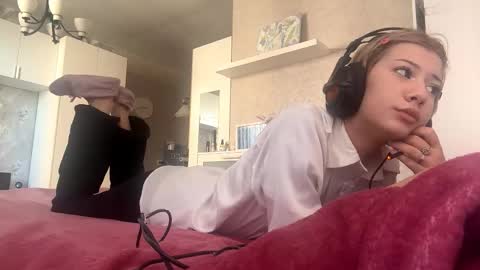 Anny online show from March 2, 11:39 am