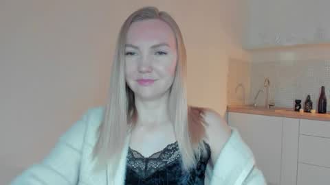 Snapshot of rock__baby chatting on May 18, 4:07 am rock__baby online show from May 18, 4:07 am