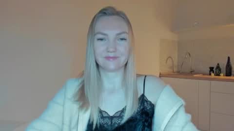 Snapshot of rock__baby chatting on May 23, 9:52 pm rock__baby online show from May 23, 9:52 pm