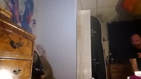 Snapshot of rockharder000 chatting on January 6, 9:19 am rockharder000 online show from January 6, 9:19 am