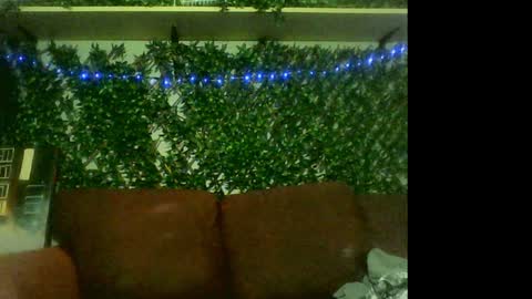 Snapshot of rockharder000 chatting on January 30, 8:11 am rockharder000 online show from January 30, 8:11 am