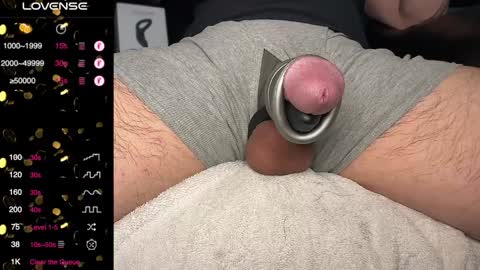 Snapshot of rockhardstar72 chatting on December 16, 5:38 am Bonez online show from December 16, 5:38 am