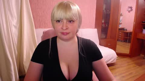 Snapshot of rocknlinxx chatting on November 20, 4:40 pm Rocknlinxx online show from November 20, 4:40 pm