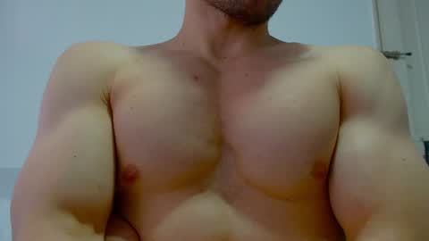 rocky muscle online show from June 10, 5:34 pm