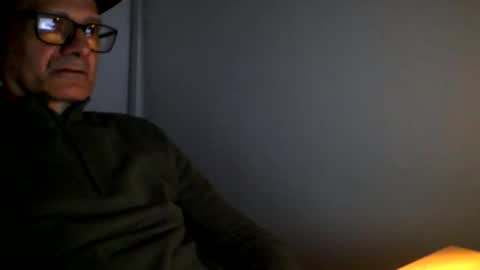 Snapshot of rodahot4 chatting on May 3, 1:28 pm rodahot4 online show from May 3, 1:28 pm