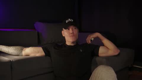 MY NAME  CAN SEE ALL MY CUM VIDEO BUY FAN SUB. online show from December 21, 6:15 pm