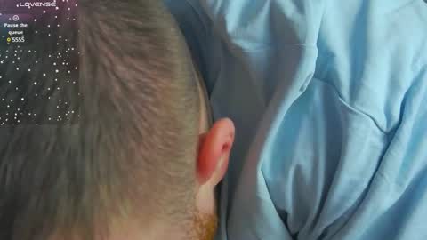 Snapshot of roddy_riss chatting on December 30, 7:37 am Roddy online show from December 30, 7:37 am