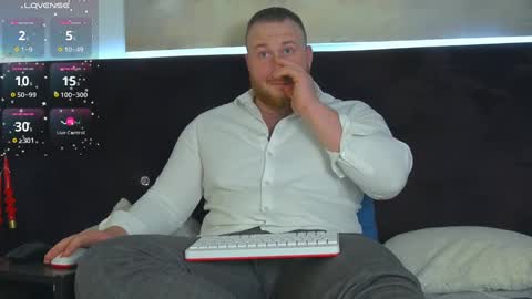 Snapshot of roddy_riss chatting on February 25, 3:16 pm Roddy online show from February 25, 3:16 pm