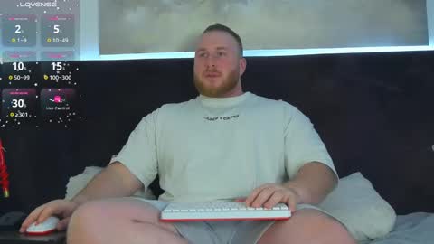 Snapshot of roddy_riss chatting on February 26, 11:30 am Roddy online show from February 26, 11:30 am