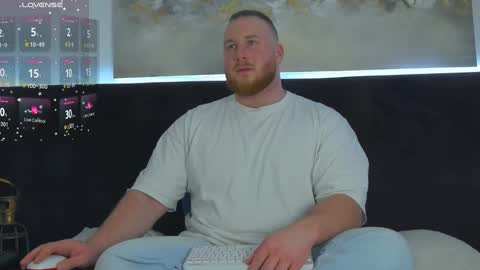 Snapshot of roddy_riss chatting on March 12, 11:09 am Roddy online show from March 12, 11:09 am