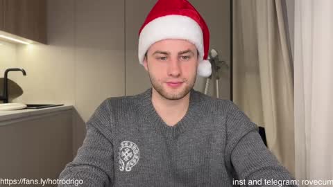 Snapshot of rodrigoveira chatting on December 21, 10:40 pm Rodrigo online show from December 21, 10:40 pm