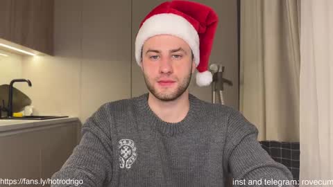 Snapshot of rodrigoveira chatting on December 24, 11:22 pm Rodrigo online show from December 24, 11:22 pm