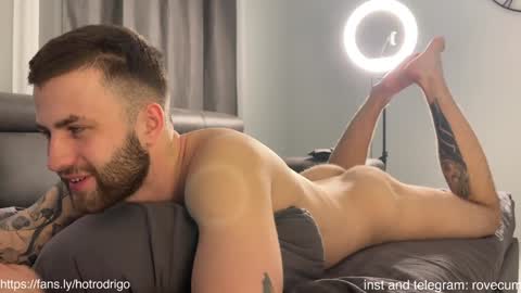 Snapshot of rodrigoveira chatting on January 14, 5:23 pm Rodrigo online show from January 14, 5:23 pm