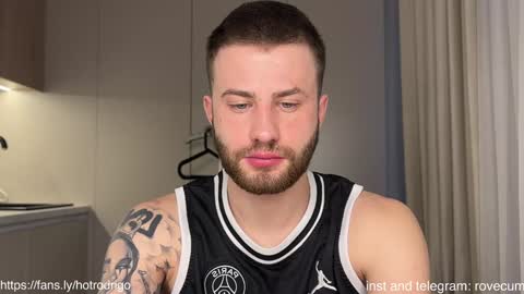 Snapshot of rodrigoveira chatting on January 19, 11:12 am Rodrigo online show from January 19, 11:12 am