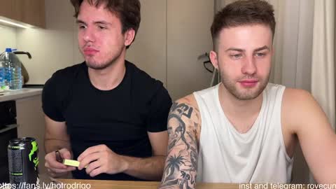 Snapshot of rodrigoveira chatting on February 2, 7:35 pm Rodrigo online show from February 2, 7:35 pm