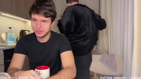 Snapshot of rodrigoveira chatting on February 15, 6:12 pm Rodrigo online show from February 15, 6:12 pm