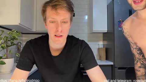 Snapshot of rodrigoveira chatting on March 1, 11:58 pm Rodrigo online show from March 1, 11:58 pm