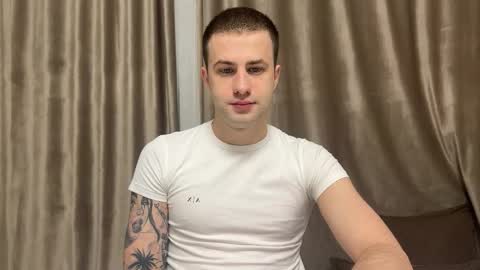 Snapshot of rodrigoveira chatting on September 30, 4:12 pm Rodrigo online show from September 30, 4:12 pm