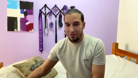 Snapshot of rodthiago chatting on February 2, 8:41 pm Thiago independent model online show from February 2, 8:41 pm