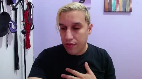 Snapshot of rodthiago chatting on July 12, 1:02 pm Thiago independent model online show from July 12, 1:02 pm