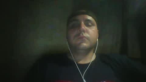 Snapshot of roger3600 chatting on October 8, 11:24 pm Roger online show from October 8, 11:24 pm