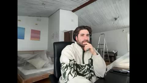 Roger Sterling online show from February 24, 8:01 am