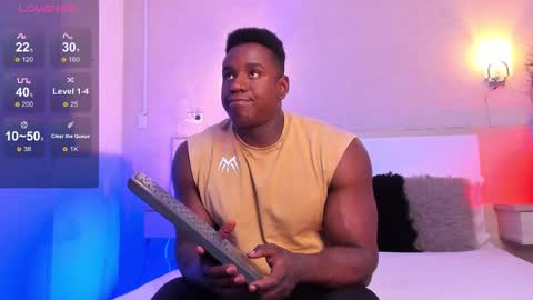 Snapshot of rogger_physique chatting on September 14, 9:03 pm Rogger online show from September 14, 9:03 pm