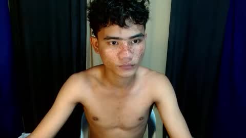 roianboyyy online show from June 5, 10:32 am