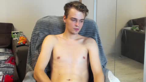 Snapshot of rokko_diamond777 chatting on December 14, 11:01 pm taylor fox online show from December 14, 11:01 pm