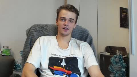 Snapshot of rokko_diamond777 chatting on December 29, 3:57 pm taylor fox online show from December 29, 3:57 pm